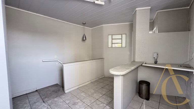 Sobreloja para alugar – 22,50m² – Coqueiros – Florianópolis, SC.