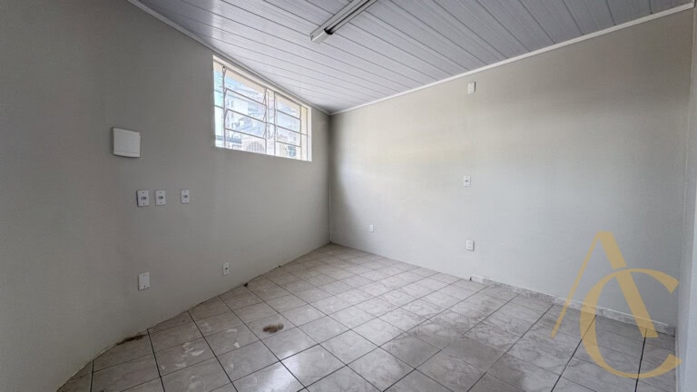 Sobreloja para alugar – 22,50m² – Coqueiros – Florianópolis, SC.