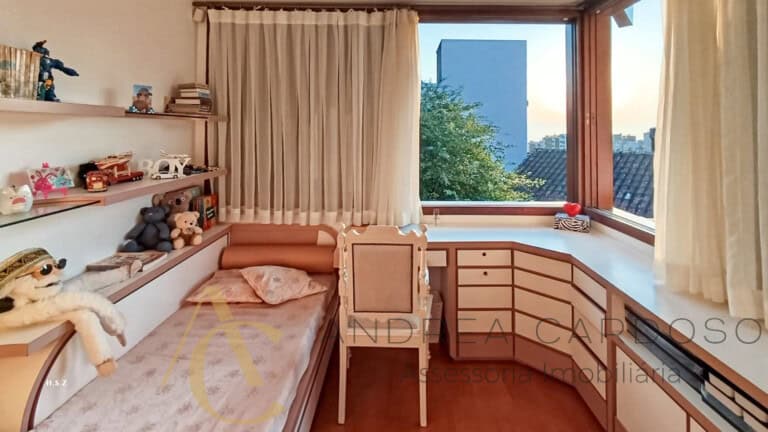 Casa à venda com piscina, espaço gourmet e pomar – Centro, Florianópolis/ SC.