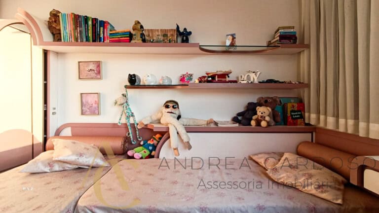 Casa à venda com piscina, espaço gourmet e pomar – Centro, Florianópolis/ SC.