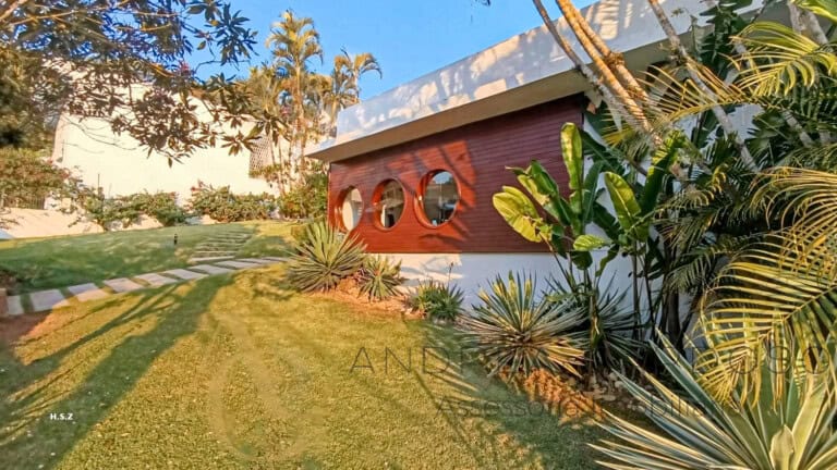 Casa à venda com piscina, espaço gourmet e pomar – Centro, Florianópolis/ SC.