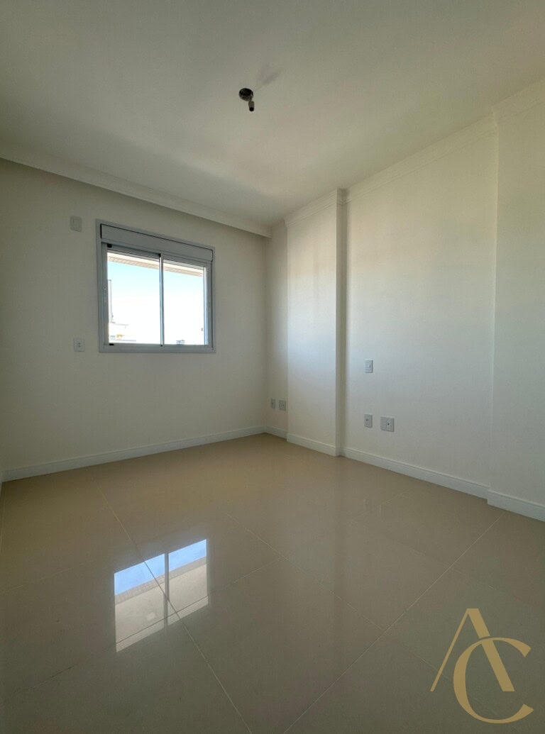 Apartamento à venda – 2 suítes/piscina – Campinas – São José/SC.
