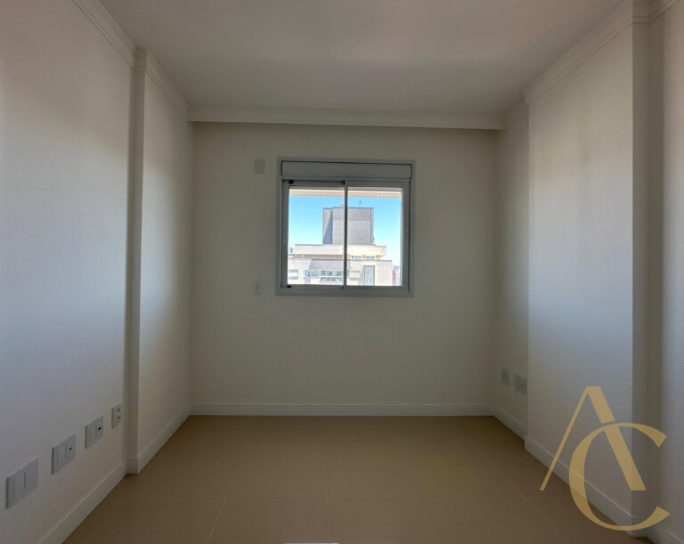 Apartamento à venda – 2 suítes/piscina – Campinas – São José/SC.