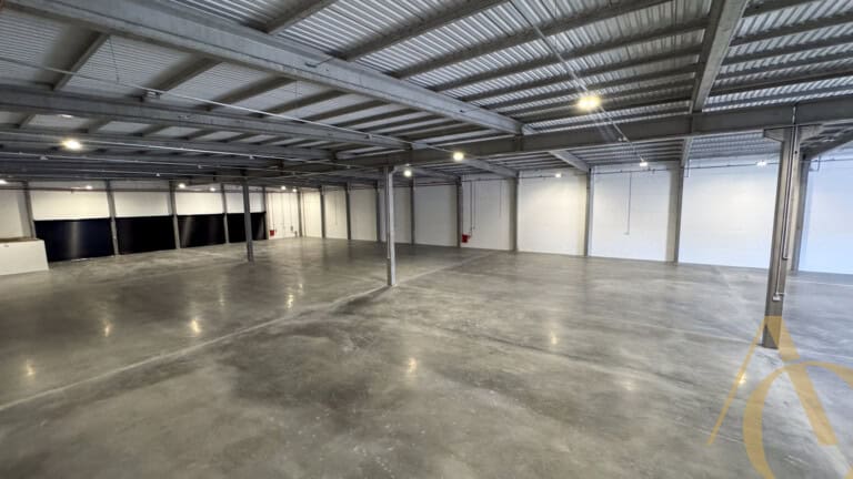 Loja para alugar – BR 101 – Palhoça, SC.