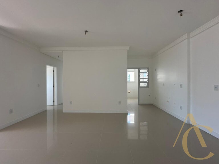 Apartamento à venda – 3 quartos sendo 1 suíte/Academia – Campinas – São José/SC.