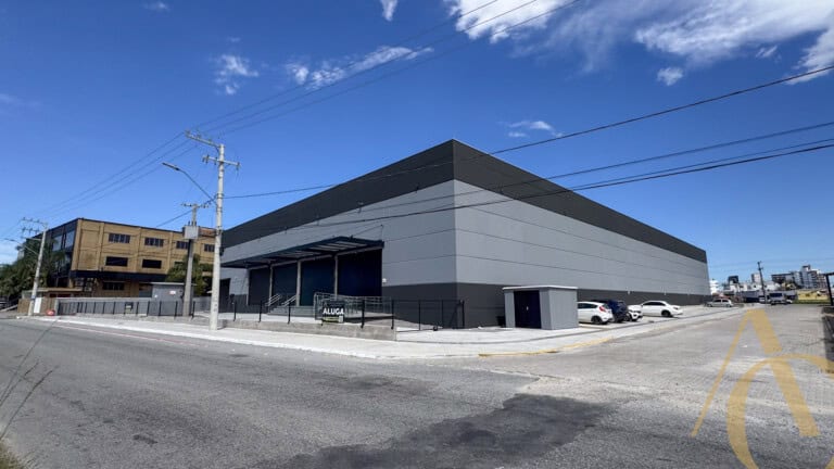 Loja para alugar – BR 101 – Palhoça, SC.