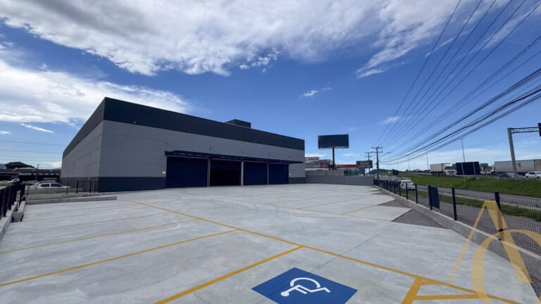 Loja para alugar – BR 101 – Palhoça, SC.