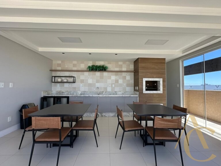 Apartamento à venda – 2 suítes/piscina – Campinas – São José/SC.