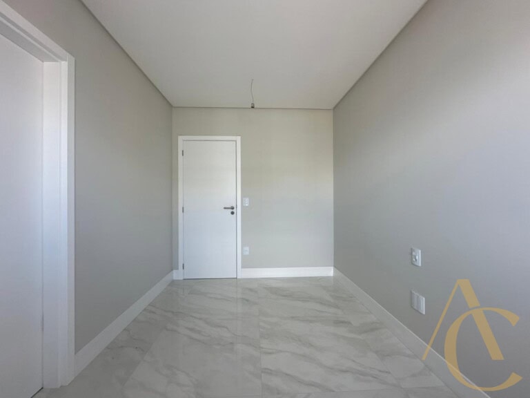Apartamento à venda – 02 suítes – Campinas – São José/SC.