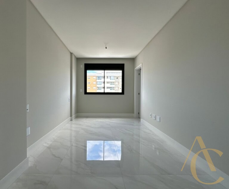 Apartamento à venda – 03 suítes com ampla sacada – Campinas – São José/SC.