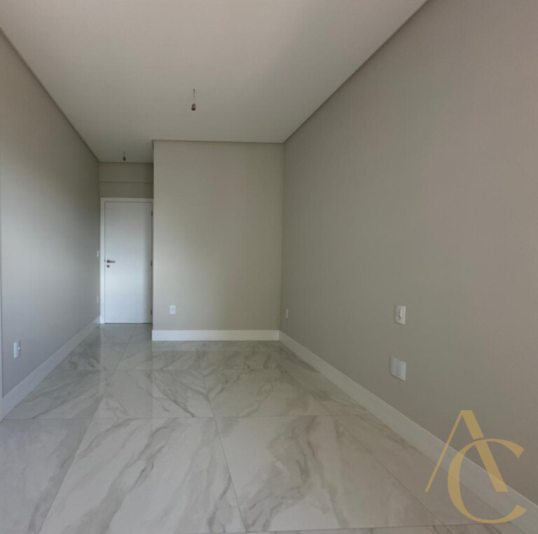 Apartamento à venda – 03 suítes/Sauna – Campinas – São José/SC.