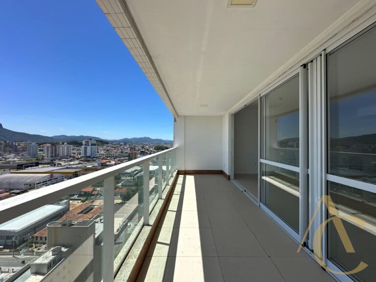 Apartamento à Venda – 3 dormitórios sendo 1 suíte com 177,50m² – Centro, Palhoça/SC.