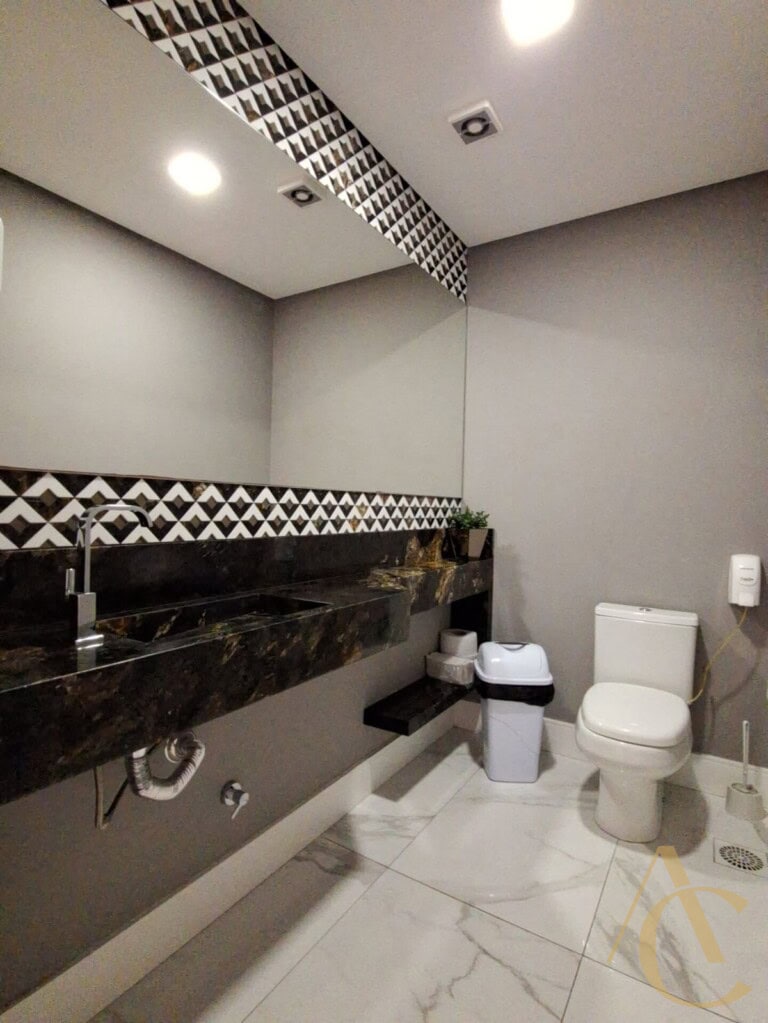 Apartamento à venda – 3 quartos sendo 1 suíte com sacada – São José/SC.