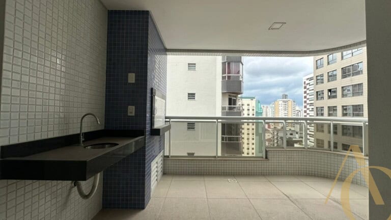 Apartamento à venda – 3 quartos sendo 1 suíte com banheira – São José/SC.