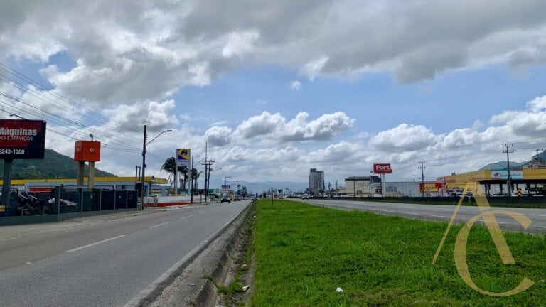Galpão para alugar – Rio Caveiras – Biguaçu/SC.