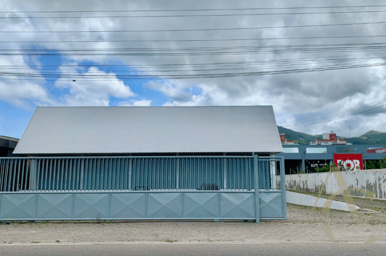 Galpão para alugar – Rio Caveiras – Biguaçu/SC.