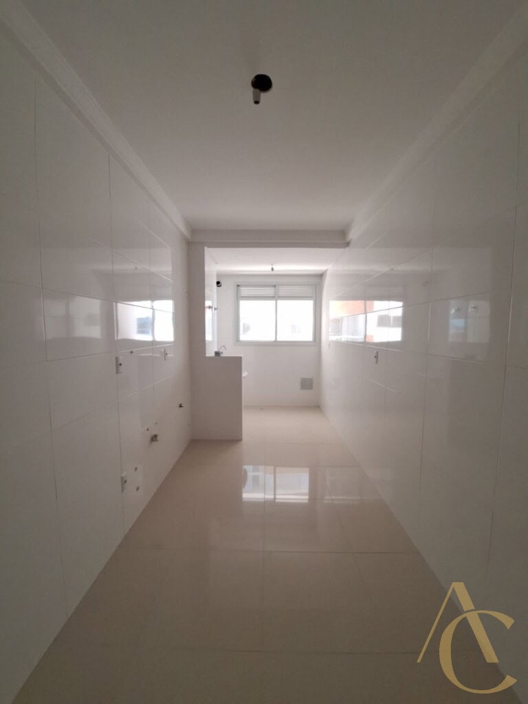 Apartamento à Venda – 2 dormitórios sendo 1 suíte / Sauna – Centro, Palhoça/SC.