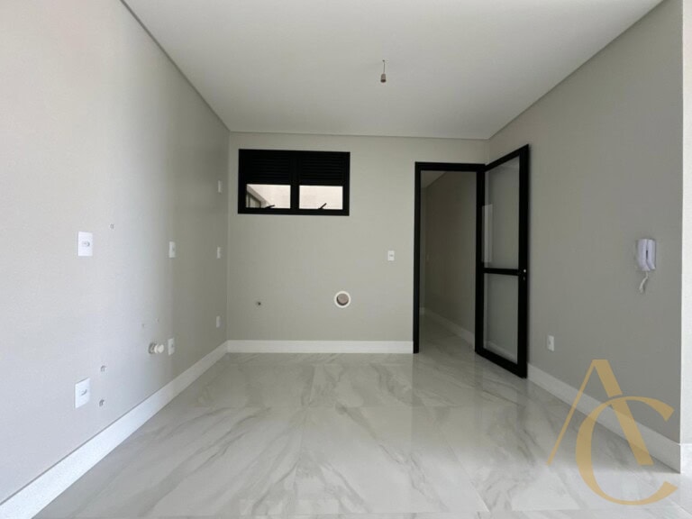 Apartamento à venda – 02 suítes – Campinas – São José/SC.