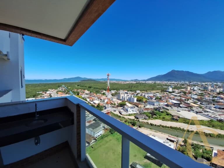 Apartamento à Venda – 2 dormitórios sendo 1 suíte / Playground – Centro, Palhoça/SC.