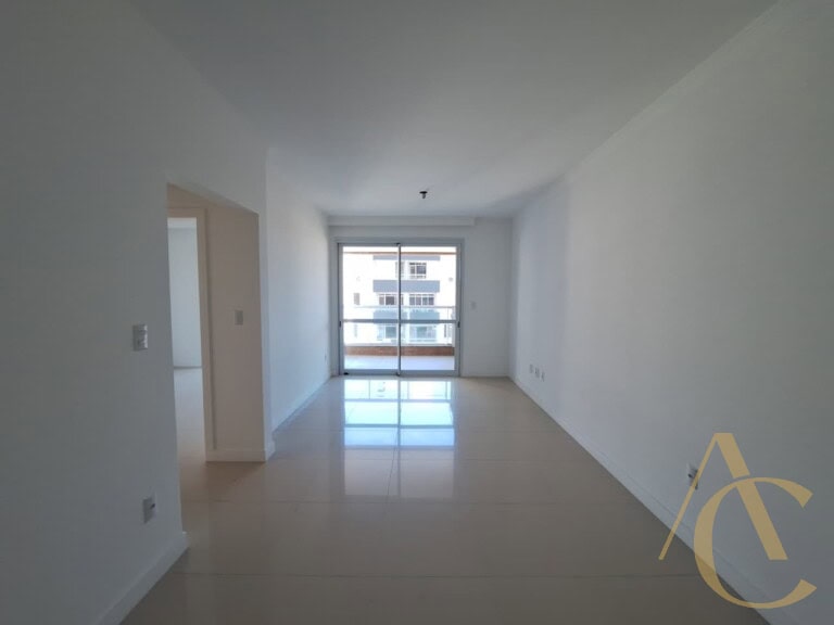 Apartamento à Venda – 2 dormitórios sendo 1 suíte / Sauna – Centro, Palhoça/SC.