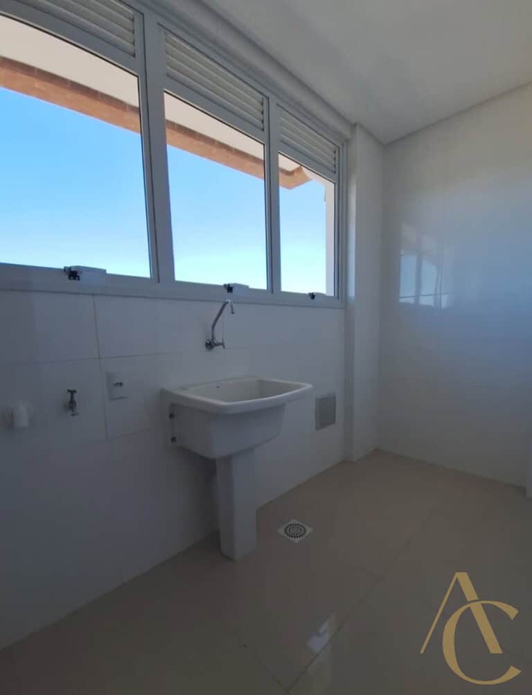 Apartamento à Venda – 2 dormitórios sendo 1 suíte / Sala de Jogos – Centro, Palhoça/SC.