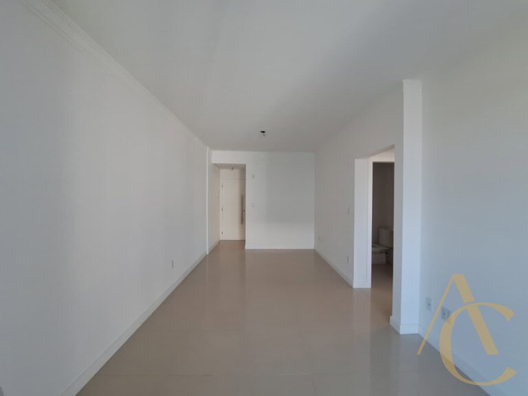Apartamento à Venda – 2 dormitórios sendo 1 suíte / Sauna – Centro, Palhoça/SC.