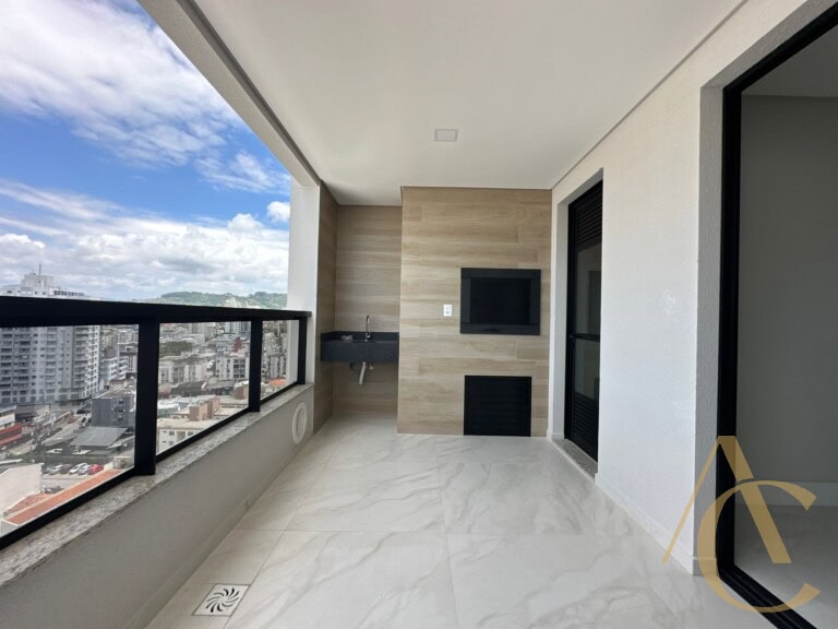 Apartamento à venda – 03 suítes – Campinas – São José/SC.