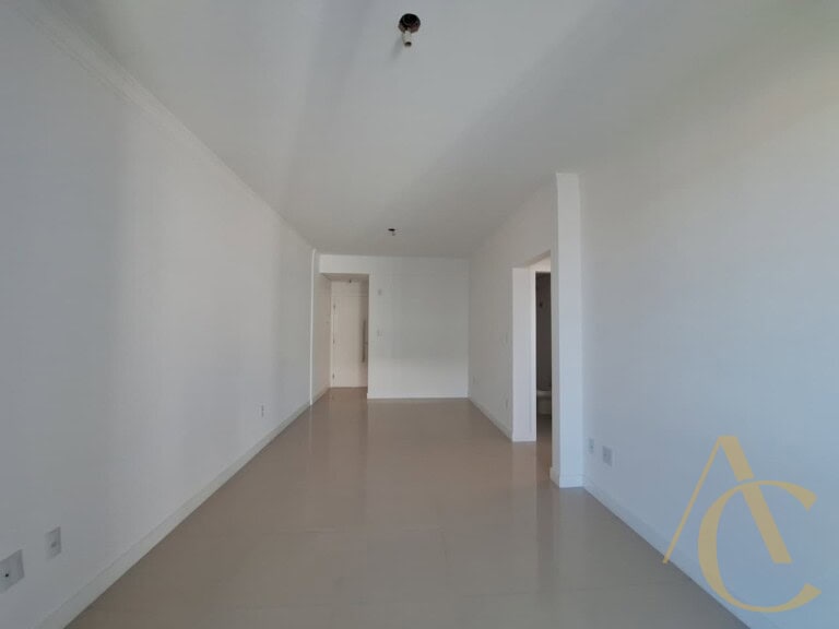 Apartamento à Venda – 2 dormitórios sendo 1 suíte / Sauna – Centro, Palhoça/SC.