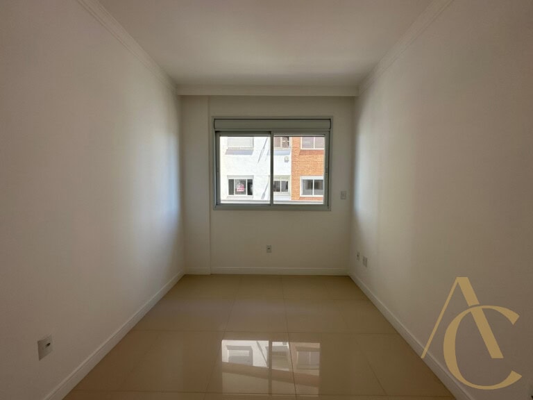 Apartamento à Venda – 3 dormitórios sendo 1 suíte com 177,50m² – Centro, Palhoça/SC.