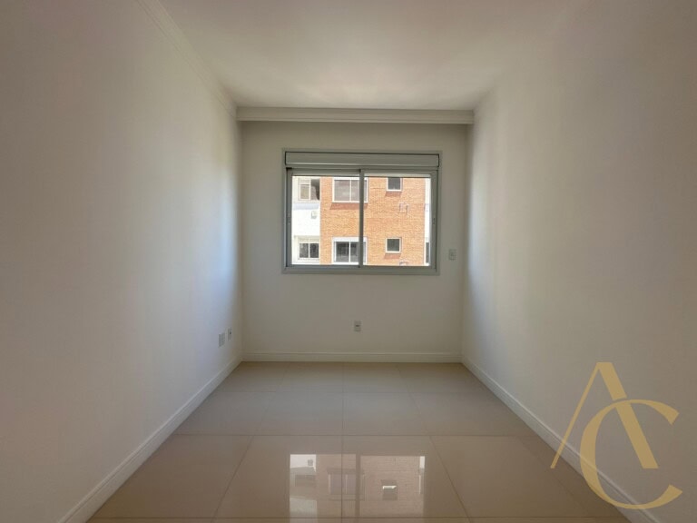 Apartamento à Venda – 3 dormitórios sendo 1 suíte com 177,50m² – Centro, Palhoça/SC.