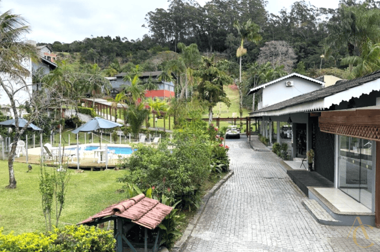 Casa comercial para alugar – Carvoeira – Florianópolis/SC.