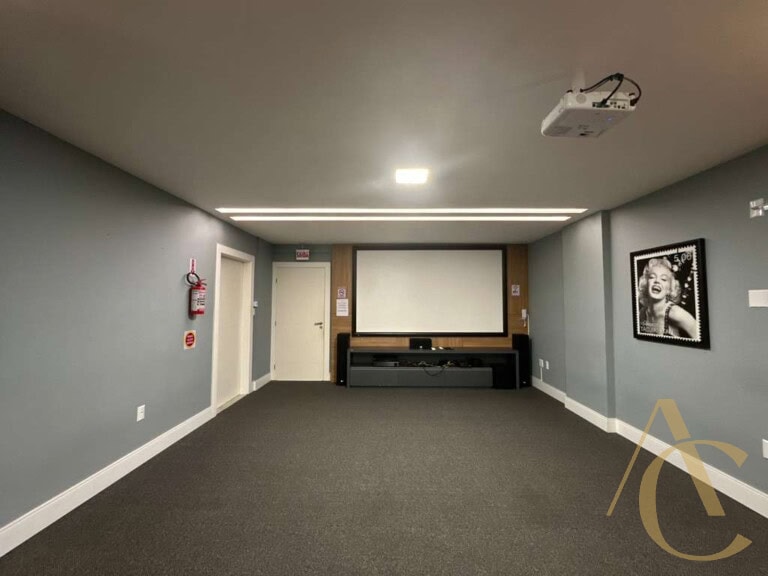 Apartamento à venda – 3 quartos sendo 1 suíte com persiana nos quartos – Barreiros, São José/SC.