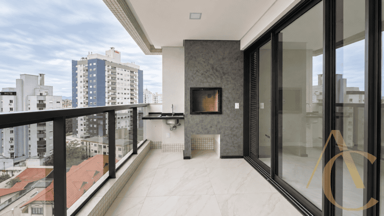 Apartamento à venda – 01 suíte e 2 demi-suítes – Kobrasol – São José/SC.