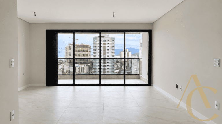 Apartamento à venda – 03 suítes / Salão de Festas – Kobrasol – São José/SC.