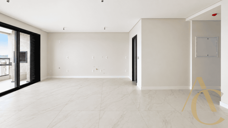 Apartamento à venda – 01 suíte e 2 demi-suítes com 198,95m² – Kobrasol – São José/SC.