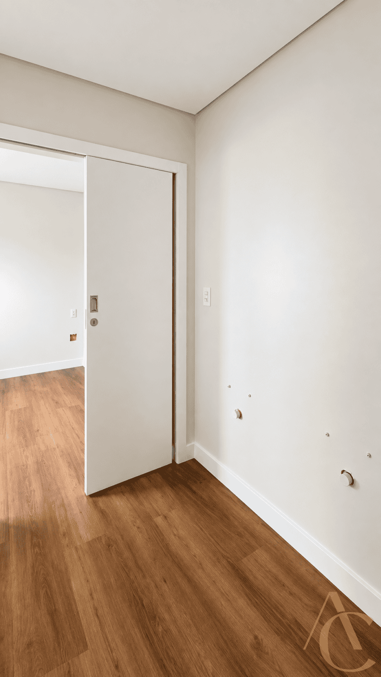 Apartamento à venda – 03 suítes / Sala de Reunião – Kobrasol – São José/SC.