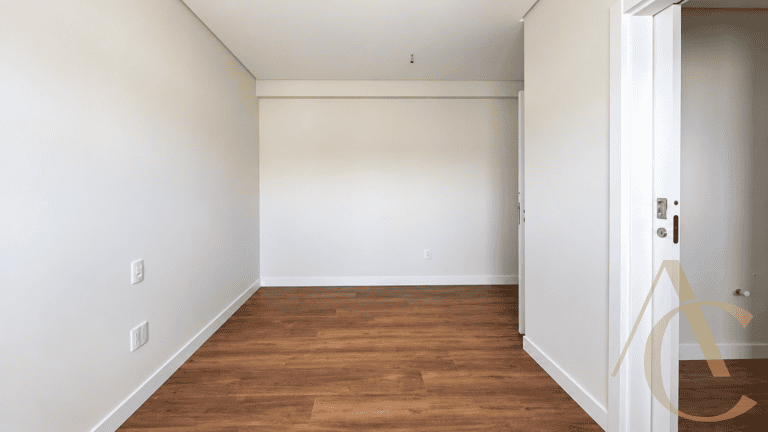 Apartamento à venda – 03 suítes / Sala de Reunião – Kobrasol – São José/SC.