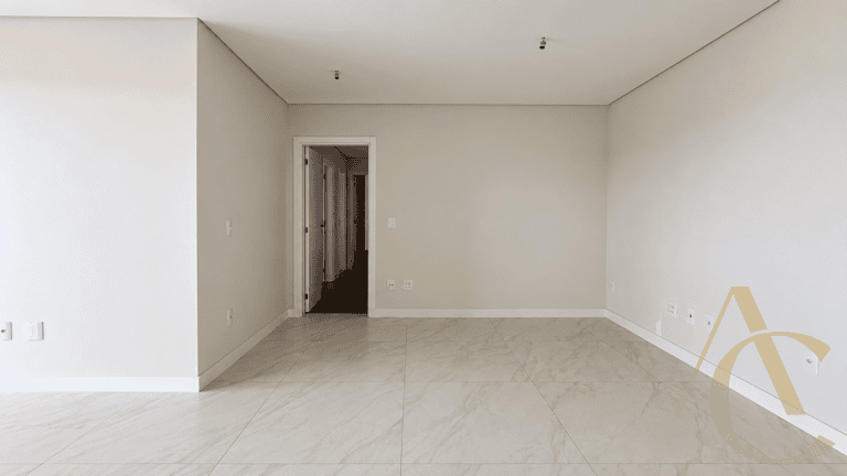 Apartamento à venda – 03 suítes / Piscina – Kobrasol – São José/SC.