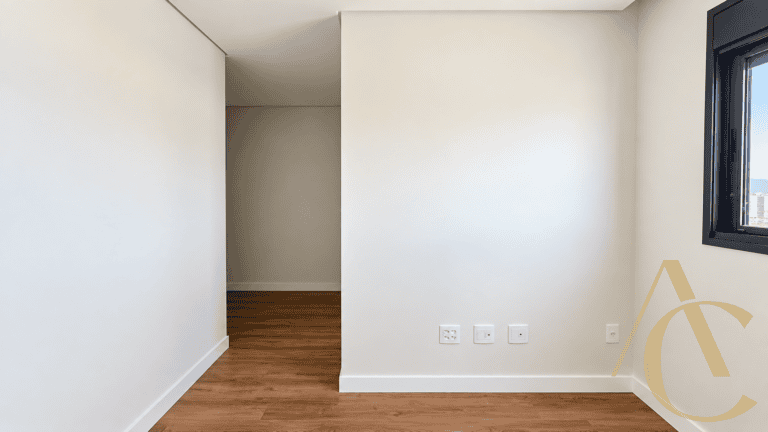 Apartamento à venda – 03 suítes com garagem – Kobrasol – São José/SC.
