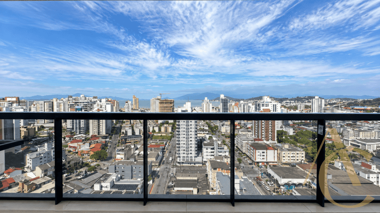 Apartamento à venda – 01 suíte e 2 demi-suítes / Academia – Kobrasol – São José/SC.