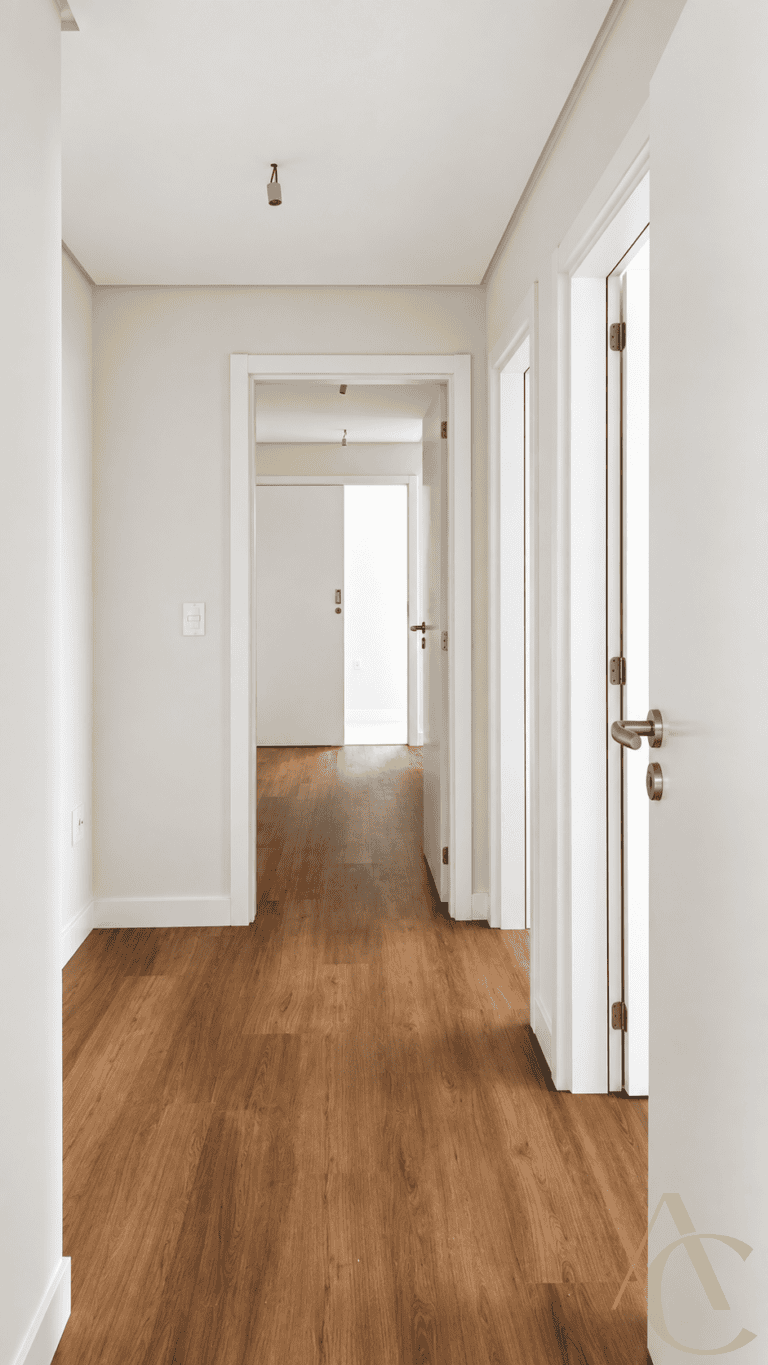 Apartamento à venda – 01 suíte e 2 demi-suítes / Academia – Kobrasol – São José/SC.
