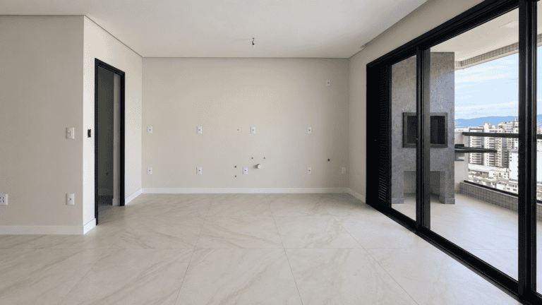 Apartamento à venda – 03 suítes / Brinquedoteca – Kobrasol – São José/SC.