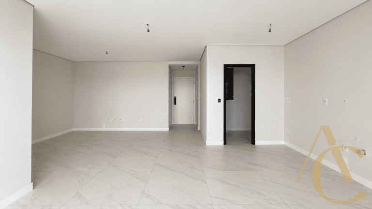 Apartamento à venda – 03 suítes / SPA – Kobrasol – São José/SC.