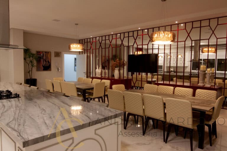 Apartamento à venda – 3 quartos sendo 1 suíte com sacada – São José/SC.