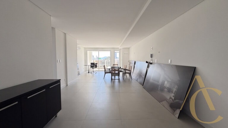 Apartamento à venda – 3 suítes com hobby box – Estreito – Florianópolis/SC