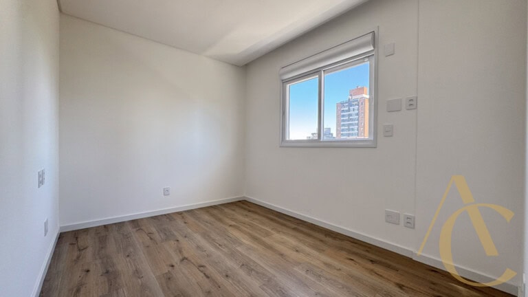 Apartamento à venda – 3 suítes com hobby box – Estreito – Florianópolis/SC