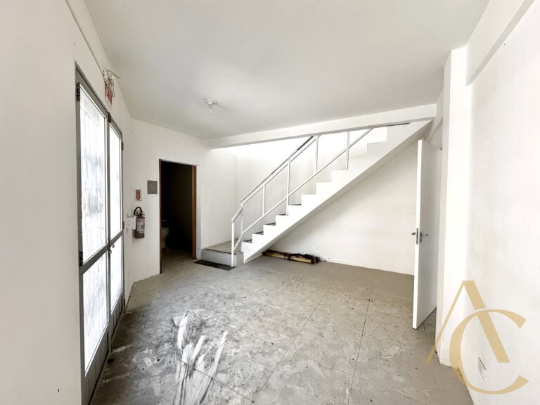 Prédio para alugar, 184,72 m² – Estreito – Florianópolis/SC.