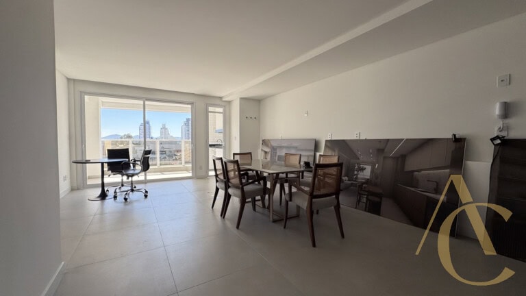 Apartamento à venda – 3 suítes com hobby box – Estreito – Florianópolis/SC