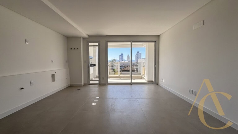 Apartamento à venda – 3 suítes com lavabo – Estreito – Florianópolis/SC