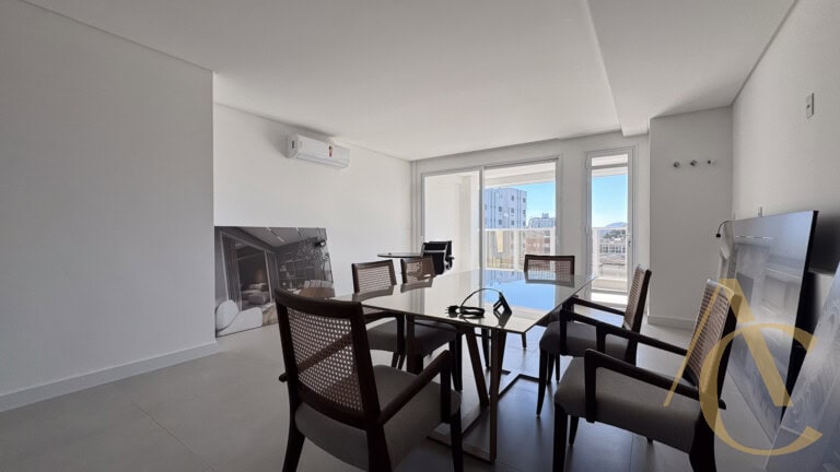 Apartamento à venda – 3 suítes com hobby box – Estreito – Florianópolis/SC